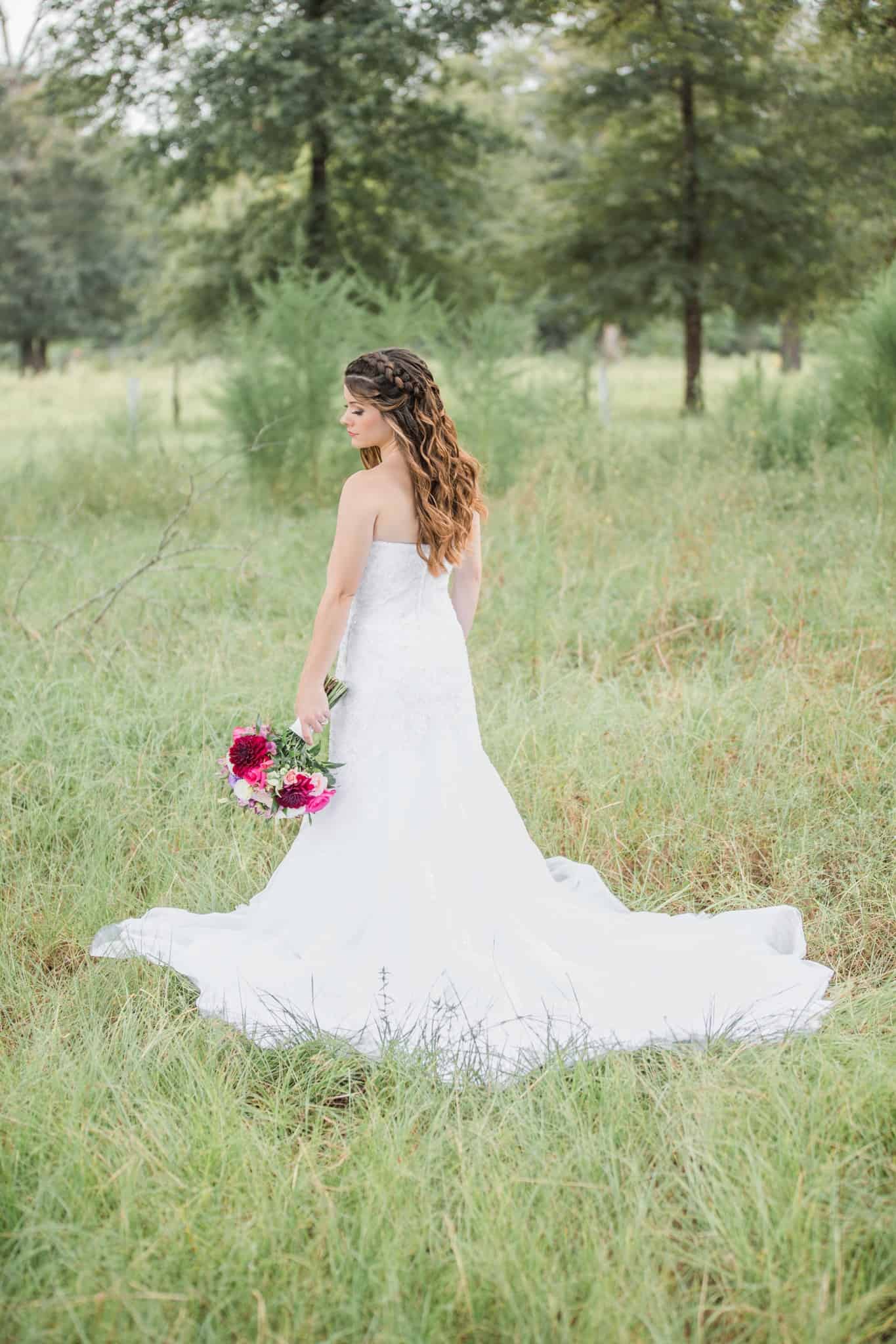 Carriage House Conroe Bride